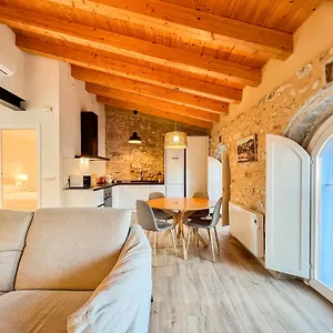 Ganganell Atic Con Terraza En Apartamento